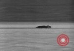 Standbild John Cobb Bonneville Salt Flats Utah USA, 1939, aus Sekunde 24 historischem Filmmaterial Videoclip 65675042801