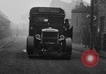 Standbild lebensrettende Auto Stoßfänger Erfindung London England Vereinigtes Königreich, 1930, aus Sekunde 27 historischem Filmmaterial Videoclip 65675042803