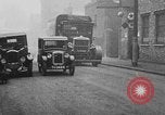 Standbild lebensrettende Auto Stoßfänger Erfindung London England Vereinigtes Königreich, 1930, aus Sekunde 31 historischem Filmmaterial Videoclip 65675042803