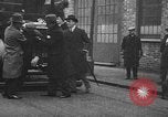 Standbild lebensrettende Auto Stoßfänger Erfindung London England Vereinigtes Königreich, 1930, aus Sekunde 44 historischem Filmmaterial Videoclip 65675042803