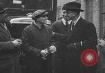 Standbild lebensrettende Auto Stoßfänger Erfindung London England Vereinigtes Königreich, 1930, aus Sekunde 48 historischem Filmmaterial Videoclip 65675042803