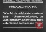 Standbild Kakadus Philadelphia Pennsylvania USA, 1930, aus Sekunde 1 historischem Filmmaterial Videoclip 65675042804