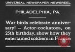 Standbild Kakadus Philadelphia Pennsylvania USA, 1930, aus Sekunde 11 historischem Filmmaterial Videoclip 65675042804