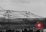 Standbild britische Luftschiff R101 BEAUVAIS FRANKREICH, 1930, aus Sekunde 32 historischem Filmmaterial Videoclip 65675042806