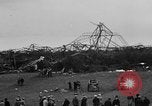 Standbild britische Luftschiff R101 BEAUVAIS FRANKREICH, 1930, aus Sekunde 45 historischem Filmmaterial Videoclip 65675042806