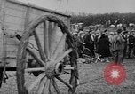 Standbild britische Luftschiff R101 BEAUVAIS FRANKREICH, 1930, aus Sekunde 59 historischem Filmmaterial Videoclip 65675042806