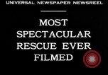 Standbild Gebäude in Brand Chicago Illinois USA, 1930, aus Sekunde 3 historischem Filmmaterial Videoclip 65675042807