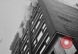 Standbild Gebäude in Brand Chicago Illinois USA, 1930, aus Sekunde 29 historischem Filmmaterial Videoclip 65675042807