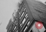 Standbild Gebäude in Brand Chicago Illinois USA, 1930, aus Sekunde 30 historischem Filmmaterial Videoclip 65675042807