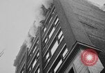 Standbild Gebäude in Brand Chicago Illinois USA, 1930, aus Sekunde 31 historischem Filmmaterial Videoclip 65675042807