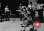 Standbild Paddleball United States USA, 1962, aus Sekunde 17 historischem Filmmaterial Videoclip 65675042817