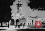 Standbild Israelische Araber die in den Moscheen in Jerusalem Jerusalem Palästina, 1967, aus Sekunde 6 historischem Filmmaterial Videoclip 65675042821