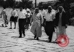 Standbild Israelische Araber die in den Moscheen in Jerusalem Jerusalem Palästina, 1967, aus Sekunde 8 historischem Filmmaterial Videoclip 65675042821