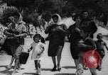 Standbild Israelische Araber die in den Moscheen in Jerusalem Jerusalem Palästina, 1967, aus Sekunde 45 historischem Filmmaterial Videoclip 65675042821