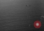 Standbild Essberger deutscher Chemiker Atlantik, 1967, aus Sekunde 23 historischem Filmmaterial Videoclip 65675042822