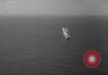 Standbild Essberger deutscher Chemiker Atlantik, 1967, aus Sekunde 31 historischem Filmmaterial Videoclip 65675042822