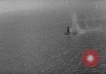 Standbild Essberger deutscher Chemiker Atlantik, 1967, aus Sekunde 37 historischem Filmmaterial Videoclip 65675042822