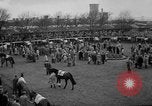 Immagine di Grand National corsa di cavalli Liverpool England, 1963, secondo 6 filmato di repertorio 65675042828