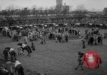 Immagine di Grand National corsa di cavalli Liverpool England, 1963, secondo 8 filmato di repertorio 65675042828