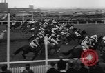 Immagine di Grand National corsa di cavalli Liverpool England, 1963, secondo 28 filmato di repertorio 65675042828