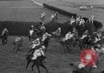 Immagine di Grand National corsa di cavalli Liverpool England, 1963, secondo 45 filmato di repertorio 65675042828