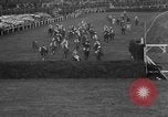 Immagine di Grand National corsa di cavalli Liverpool England, 1963, secondo 54 filmato di repertorio 65675042828