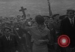 Standbild Masse Spanien, 1963, aus Sekunde 23 historischem Filmmaterial Videoclip 65675042833
