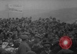 Standbild Masse Spanien, 1963, aus Sekunde 25 historischem Filmmaterial Videoclip 65675042833