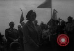 Standbild Masse Spanien, 1963, aus Sekunde 31 historischem Filmmaterial Videoclip 65675042833