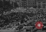 Standbild Flohmarkt New York United States USA, 1963, aus Sekunde 5 historischem Filmmaterial Videoclip 65675042834