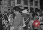 Standbild Flohmarkt New York United States USA, 1963, aus Sekunde 11 historischem Filmmaterial Videoclip 65675042834