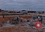 Image le mélange de béton en Thaïlande, 1966, de la seconde 8 séquences d'archives historiques vidéo 65675042839