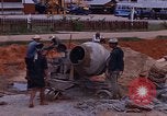Image le mélange de béton en Thaïlande, 1966, de la seconde 30 séquences d'archives historiques vidéo 65675042839