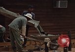 Image le mélange de béton en Thaïlande, 1966, de la seconde 32 séquences d'archives historiques vidéo 65675042840
