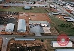 Image véhicules à base aérienne de en Thaïlande, 1967, de la seconde 23 séquences d'archives historiques vidéo 65675042844