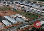 Image véhicules à base aérienne de en Thaïlande, 1967, de la seconde 38 séquences d'archives historiques vidéo 65675042844