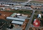 Image véhicules à base aérienne de en Thaïlande, 1967, de la seconde 55 séquences d'archives historiques vidéo 65675042844