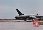 Image États-Unis F-105 avion en Thaïlande, 1967, de la seconde 6 séquences d'archives historiques vidéo 65675042845