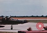 Image États-Unis F-105 avion en Thaïlande, 1967, de la seconde 23 séquences d'archives historiques vidéo 65675042845