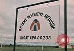 Standbild USA 712th vorbeugende Medizin Einheit Korat Thailand, 1970, aus Sekunde 48 historischem Filmmaterial Videoclip 65675042852