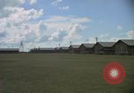 Standbild USA 4 Ingenieure Bau Gruppe Thailand, 1965, aus Sekunde 16 historischem Filmmaterial Videoclip 65675042858