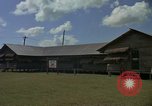 Standbild USA 4 Ingenieure Bau Gruppe Thailand, 1965, aus Sekunde 40 historischem Filmmaterial Videoclip 65675042858