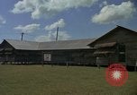 Standbild USA 4 Ingenieure Bau Gruppe Thailand, 1965, aus Sekunde 45 historischem Filmmaterial Videoclip 65675042858