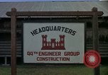 Standbild USA 4 Ingenieure Bau Gruppe Thailand, 1965, aus Sekunde 62 historischem Filmmaterial Videoclip 65675042858