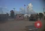 Standbild USA Camp Freundschaft Thailand, 1965, aus Sekunde 25 historischem Filmmaterial Videoclip 65675042860