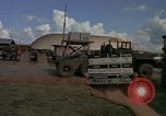 Standbild Vereinigten Staaten militärische Fahrzeuge Thailand, 1965, aus Sekunde 4 historischem Filmmaterial Videoclip 65675042861