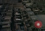 Standbild Vereinigten Staaten militärische Fahrzeuge Thailand, 1965, aus Sekunde 18 historischem Filmmaterial Videoclip 65675042861