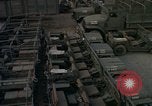 Standbild Vereinigten Staaten militärische Fahrzeuge Thailand, 1965, aus Sekunde 19 historischem Filmmaterial Videoclip 65675042861
