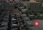 Standbild Vereinigten Staaten militärische Fahrzeuge Thailand, 1965, aus Sekunde 23 historischem Filmmaterial Videoclip 65675042861