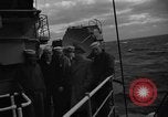 Standbild Charles Thomas Pazifik, 1955, aus Sekunde 27 historischem Filmmaterial Videoclip 65675042862